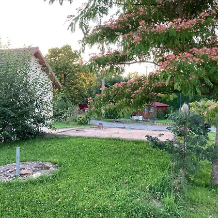 T3 Sur Fermette Avec Les Animaux Apartment Lusigny